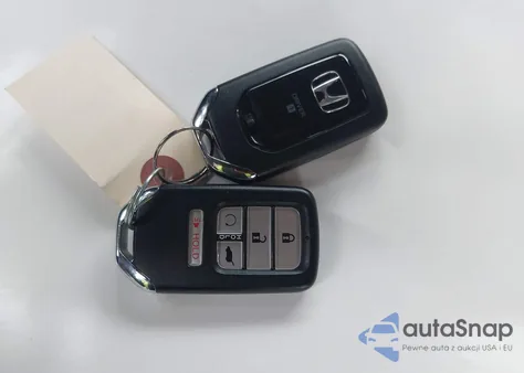 2021 Honda Pilot Awd Touring 8 Passenger z USA, uszkodzony, nr VIN 5FNYF6H92MB002640